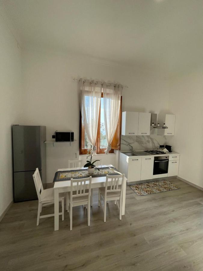 Liparulo Holiday House Масса-Лубренсе Экстерьер фото